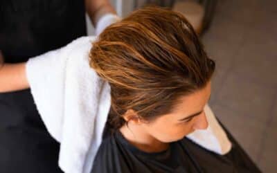 How to stop frizzy hair